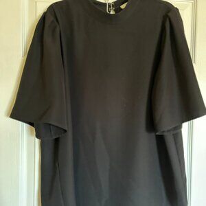 Crepey black blouse with cute sleeves by RO&DE